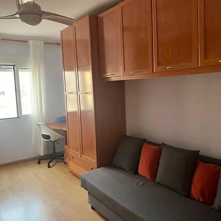 Bright And Spacious Flat At Malvarrosa