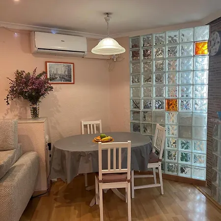 Bright And Spacious Flat At Malvarrosa דירה